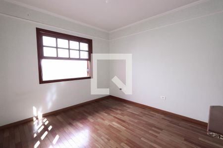 Casa à venda com 315m², 4 quartos e 2 vagasSuíte 2
