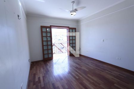 Casa à venda com 315m², 4 quartos e 2 vagasSuíte 1