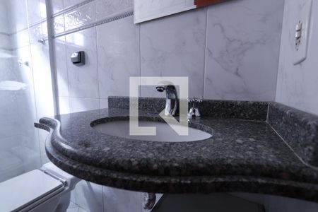 Casa à venda com 315m², 4 quartos e 2 vagasBanheiro - Suíte 2