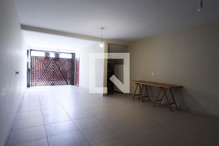 Casa à venda com 315m², 4 quartos e 2 vagasGaragem