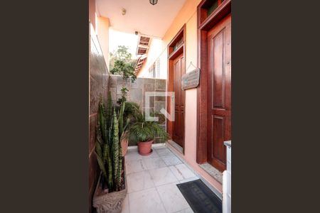 Casa à venda com 136m², 3 quartos e 1 vaga Casa à venda com 136m², 3 quartos e 1 vagaEntrada