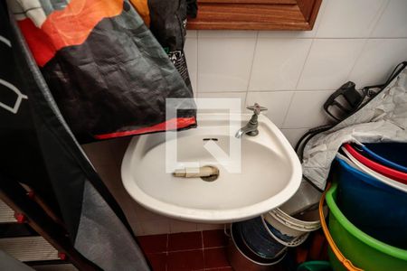 Casa à venda com 136m², 3 quartos e 1 vaga Casa à venda com 136m², 3 quartos e 1 vagaBanheiro de Serviço