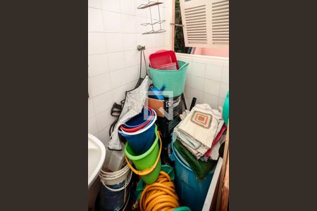 Casa à venda com 136m², 3 quartos e 1 vaga Casa à venda com 136m², 3 quartos e 1 vagaBanheiro de Serviço