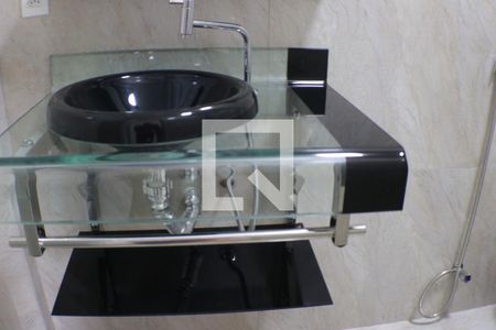 Casa à venda com 150m², 3 quartos e sem vagaBanheiro da Suíte