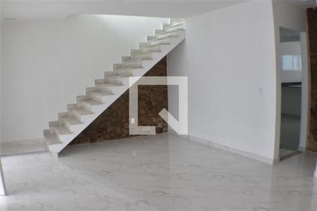 Sala de casa à venda com 3 quartos, 150m² em Curicica, Rio de Janeiro