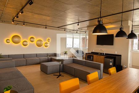 Apartamento para alugar com 28m², 1 quarto e sem vagaÁrea comum - Salão de festas