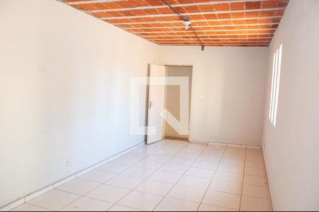 Casa para alugar com 650m², 4 quartos e 6 vagasEdícula 