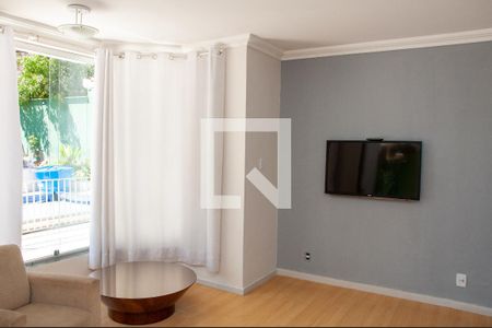 Sala  de casa para alugar com 4 quartos, 650m² em Chácaras Califórnia, Contagem