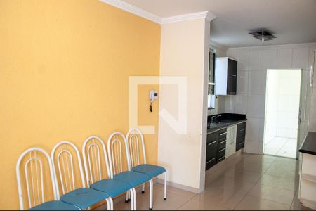 Casa para alugar com 650m², 4 quartos e 6 vagasCozinha 