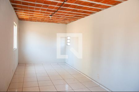 Casa para alugar com 650m², 4 quartos e 6 vagasEdícula 