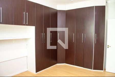 Suíte  de casa para alugar com 4 quartos, 650m² em Chácaras Califórnia, Contagem