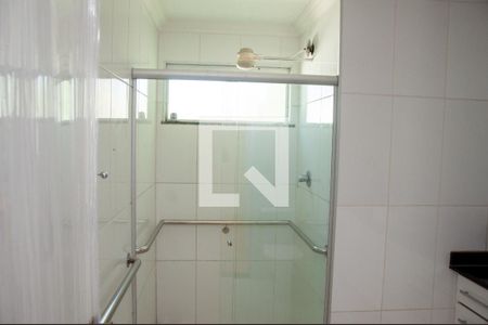 Casa para alugar com 650m², 4 quartos e 6 vagasBanheiro 