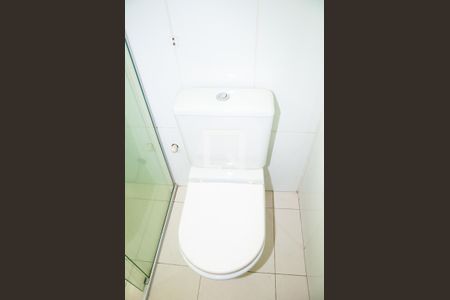 Suíte banheiro  de casa para alugar com 4 quartos, 650m² em Chácaras Califórnia, Contagem