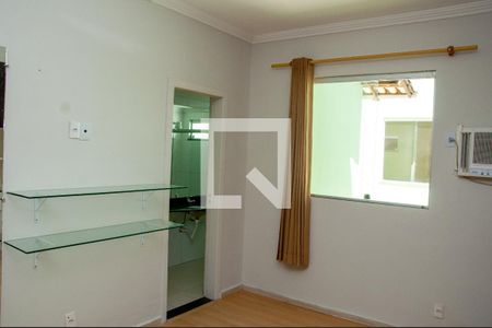 Suíte  de casa para alugar com 4 quartos, 650m² em Chácaras Califórnia, Contagem