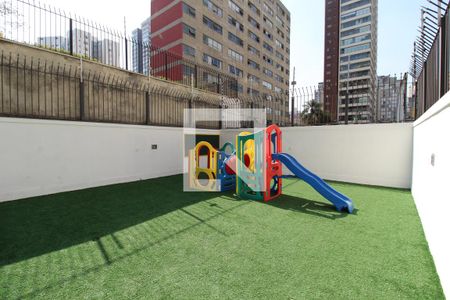 Apartamento para alugar com 102m², 3 quartos e 1 vagaÁrea comum - Playground