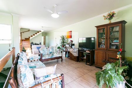 Sala de casa à venda com 4 quartos, 300m² em Cidade Mãe do Céu, São Paulo