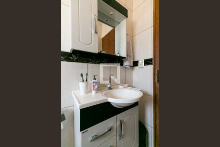 Casa à venda com 300m², 4 quartos e 4 vagasBanheiro 3