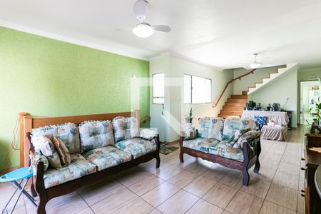 Sala de casa à venda com 4 quartos, 300m² em Cidade Mãe do Céu, São Paulo