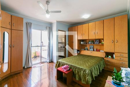 Casa à venda com 300m², 4 quartos e 4 vagasSuíte 1