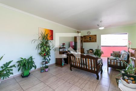 Sala de casa à venda com 4 quartos, 300m² em Cidade Mãe do Céu, São Paulo