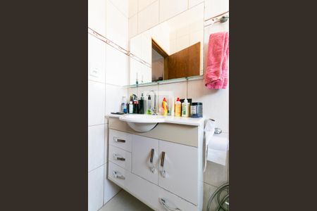 Casa à venda com 300m², 4 quartos e 4 vagasBanheiro da Suíte 2