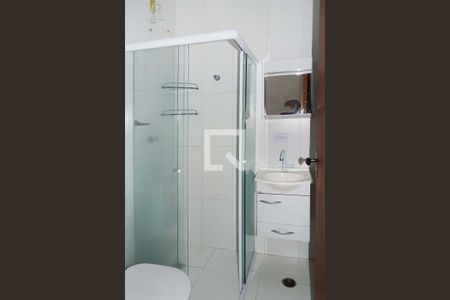 Banheiro de apartamento para alugar com 1 quarto, 30m² em Vila Constança, São Paulo