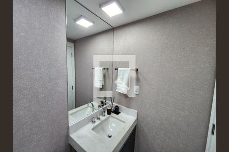 Studio à venda com 28m², 1 quarto e sem vaga Studio à venda com 28m², 1 quarto e sem vagaBanheiro