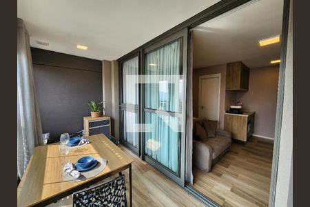 Studio à venda com 28m², 1 quarto e sem vaga Studio à venda com 28m², 1 quarto e sem vagaVaranda