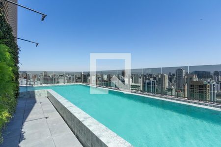 Studio à venda com 28m², 1 quarto e sem vaga Studio à venda com 28m², 1 quarto e sem vagaÁrea comum - Piscina