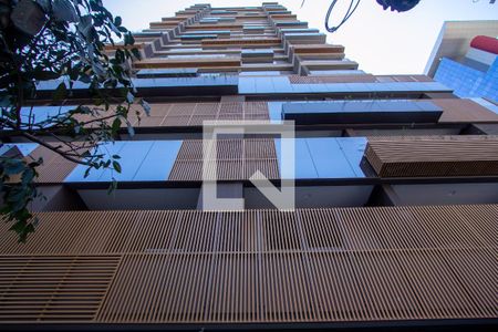 Studio à venda com 28m², 1 quarto e sem vaga Studio à venda com 28m², 1 quarto e sem vagaFachada