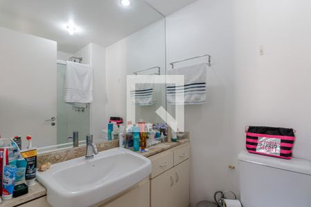 Apartamento à venda com 71m², 3 quartos e 2 vagasBanheiro da Suíte