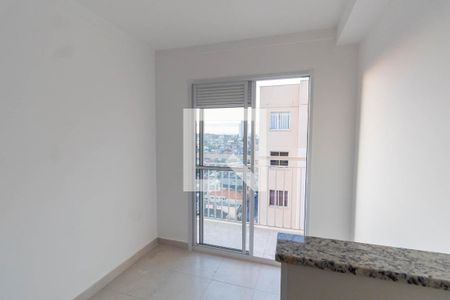 Sala/Cozinha de apartamento à venda com 1 quarto, 32m² em Vila Penteado, São Paulo