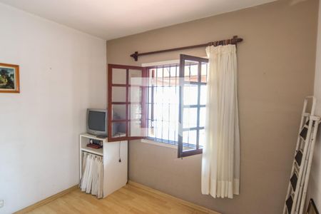 Casa à venda com 160m², 3 quartos e 2 vagasQuarto 2