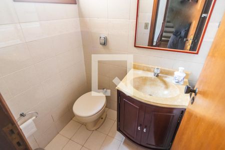 Casa à venda com 160m², 3 quartos e 2 vagasLavabo