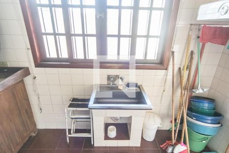 Casa à venda com 160m², 3 quartos e 2 vagasÁrea de Serviço