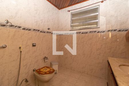 Banheiro de casa à venda com 2 quartos, 90m² em Irajá, Rio de Janeiro