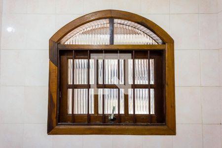 Casa à venda com 350m², 3 quartos e 2 vagas Casa à venda com 350m², 3 quartos e 2 vagasDetalhe Janela