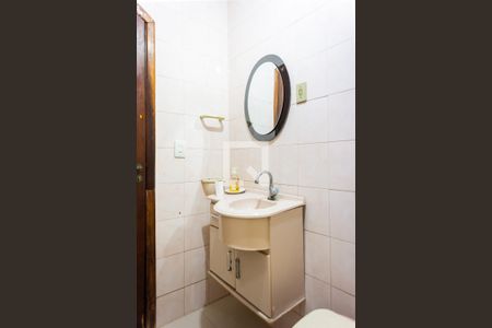 Casa à venda com 350m², 3 quartos e 2 vagas Casa à venda com 350m², 3 quartos e 2 vagasBanheiro