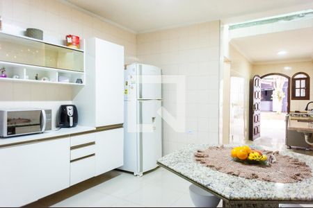 Casa à venda com 350m², 3 quartos e 2 vagas Casa à venda com 350m², 3 quartos e 2 vagasCozinha