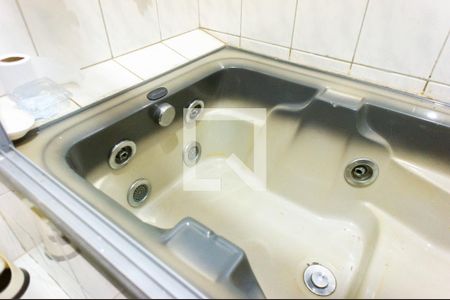 Casa à venda com 350m², 3 quartos e 2 vagas Casa à venda com 350m², 3 quartos e 2 vagasDetalhe Banheira