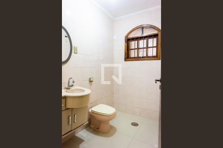 Casa à venda com 350m², 3 quartos e 2 vagas Casa à venda com 350m², 3 quartos e 2 vagasBanheiro