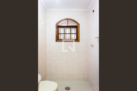 Casa à venda com 350m², 3 quartos e 2 vagas Casa à venda com 350m², 3 quartos e 2 vagasBanheiro