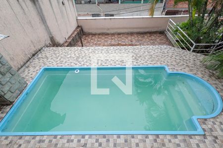 Casa à venda com 250m², 4 quartos e 4 vagasPiscina
