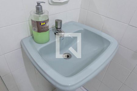 Casa à venda com 250m², 4 quartos e 4 vagasBanheiro social 1