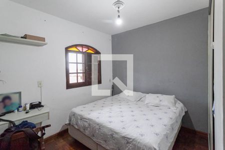 Casa à venda com 250m², 4 quartos e 4 vagasQuarto 2