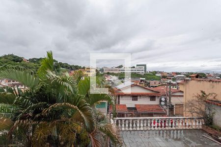 Vista da sala 1 de casa à venda com 4 quartos, 250m² em São João Batista (venda Nova), Belo Horizonte