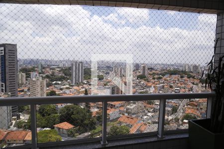 Apartamento à venda com 105m², 3 quartos e 2 vagasVaranda