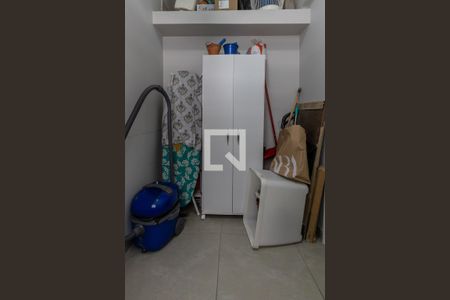 Apartamento à venda com 137m², 3 quartos e 1 vagaÁrea de Serviço