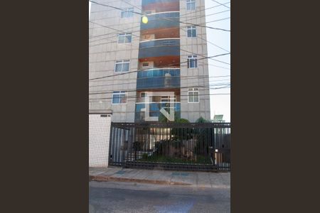 Apartamento à venda com 103m², 3 quartos e 2 vagasFachada