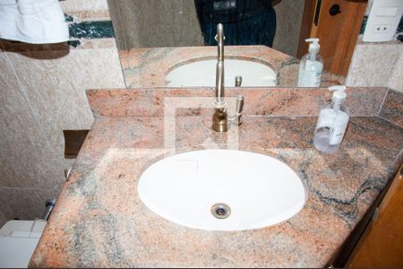 Apartamento à venda com 103m², 3 quartos e 2 vagasBanheiro 2